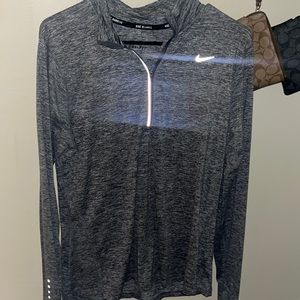 Nike pullover